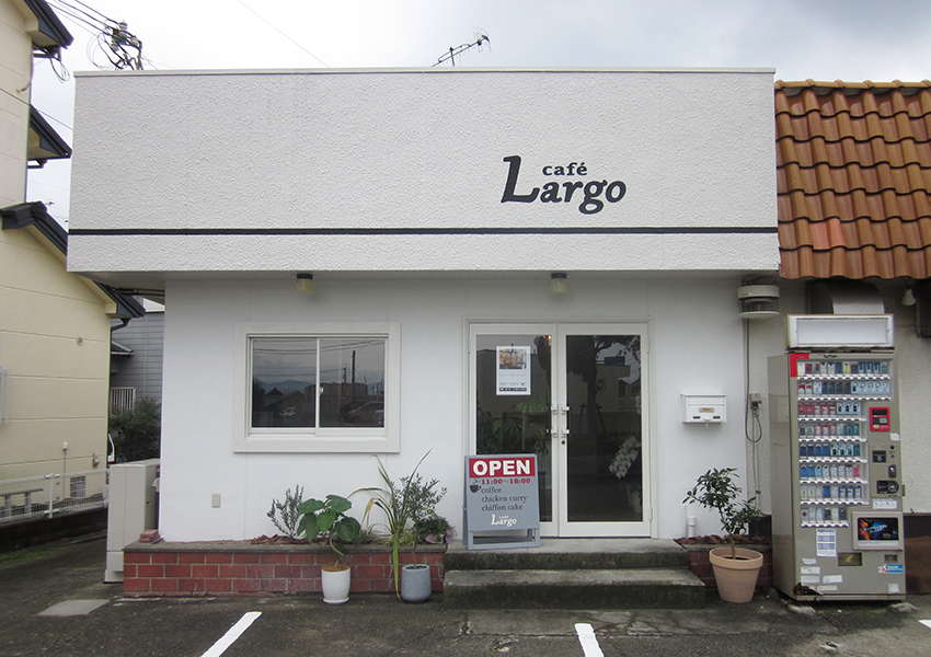 Cafe Largo